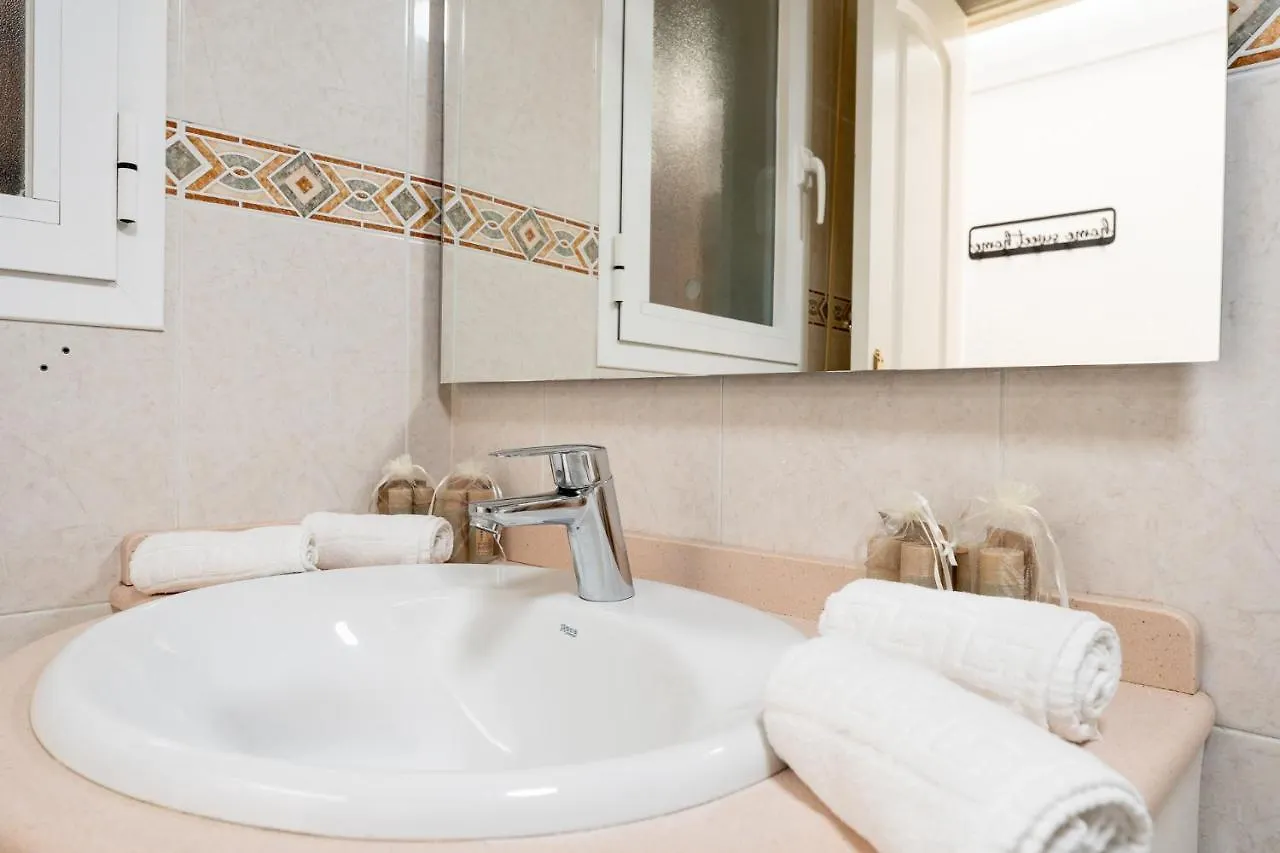 Superb Location Beachfront , 3 Bed With Terrace Apartment Fuengirola