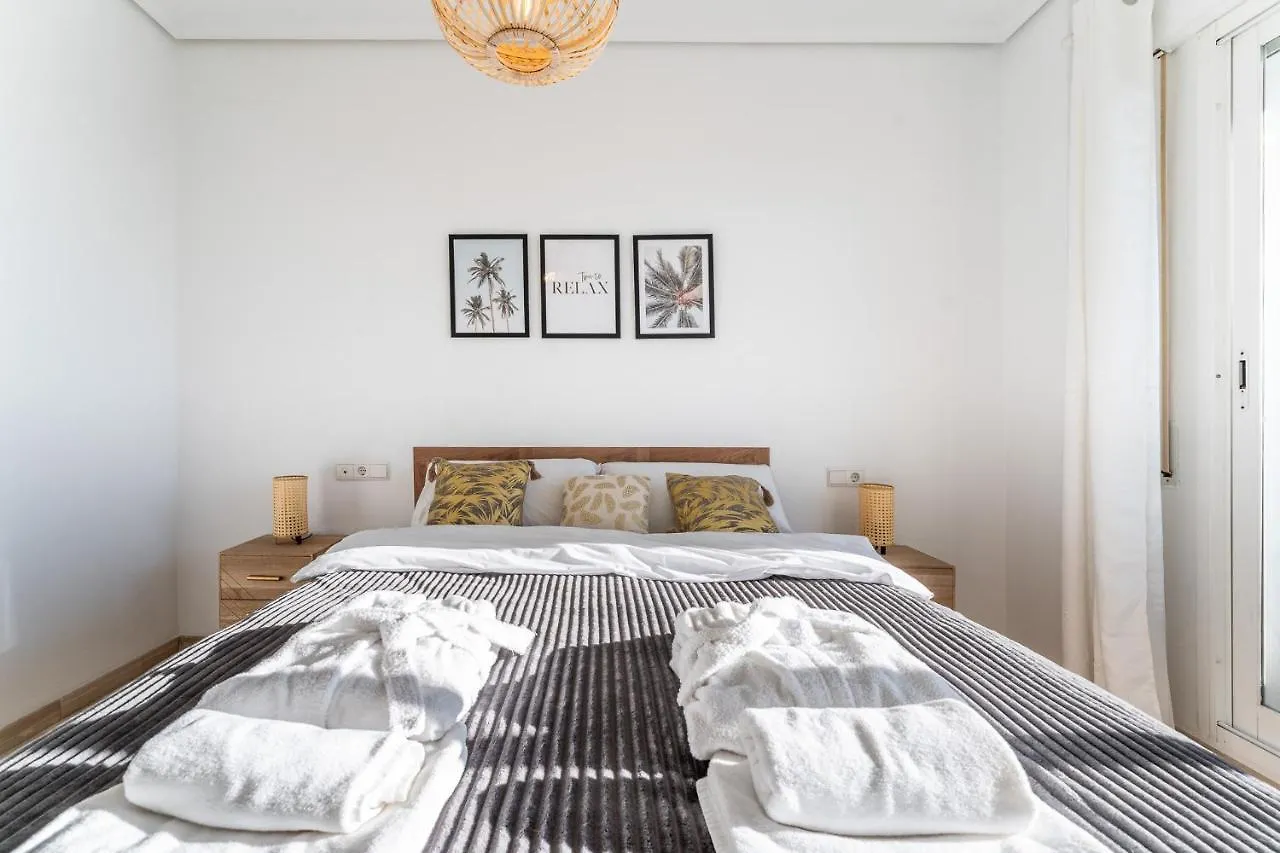 Apartment Superb Location Beachfront , 3 Bed With Terrace Fuengirola